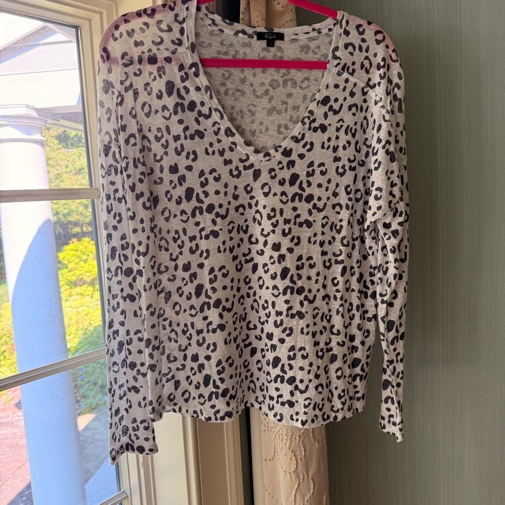 Rails White Grey Blue Leopard Print Linen Knit Long Sleeve Tee